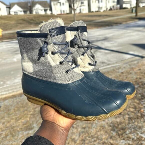 Sperry Women’s Saltwater Buffalo Check Duck Boots Size 9 Navy Plaid - Picture 10 of 11